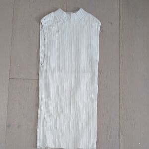 GAP Ribbed Sleeveless Tank Top - Off-White